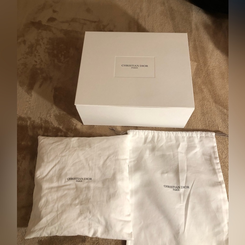 Dior box, drawstring pouch and pillow